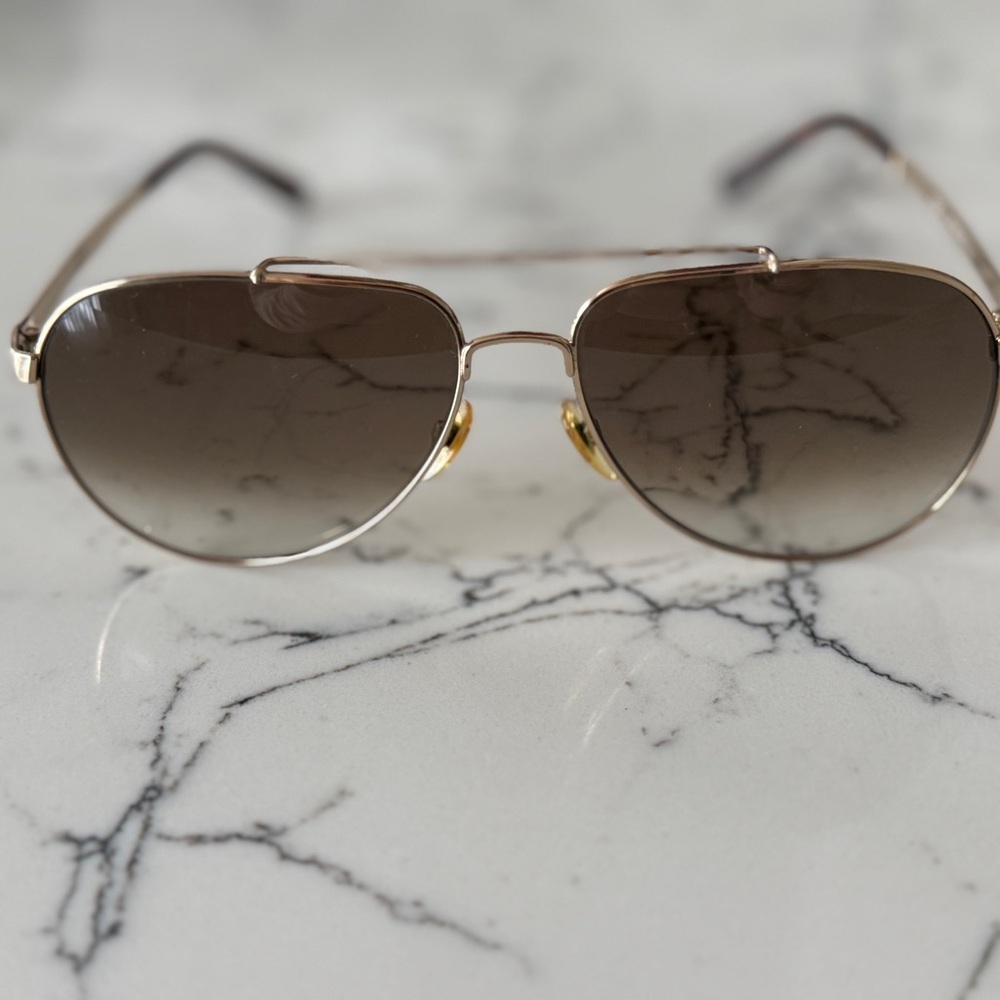 Stylish Gold Aviator Sunglasses